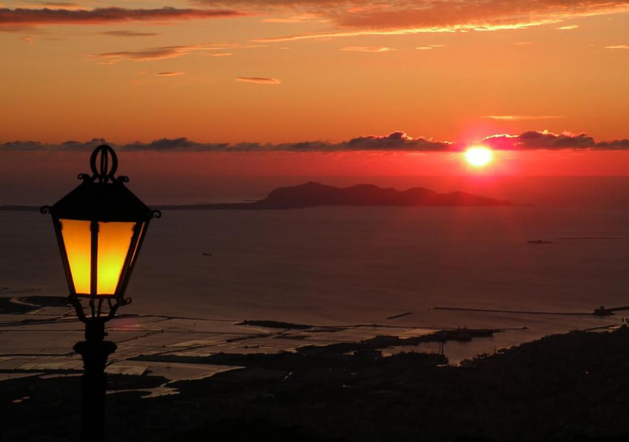 B&B La Casa Di Paola Trapani Bagian luar foto