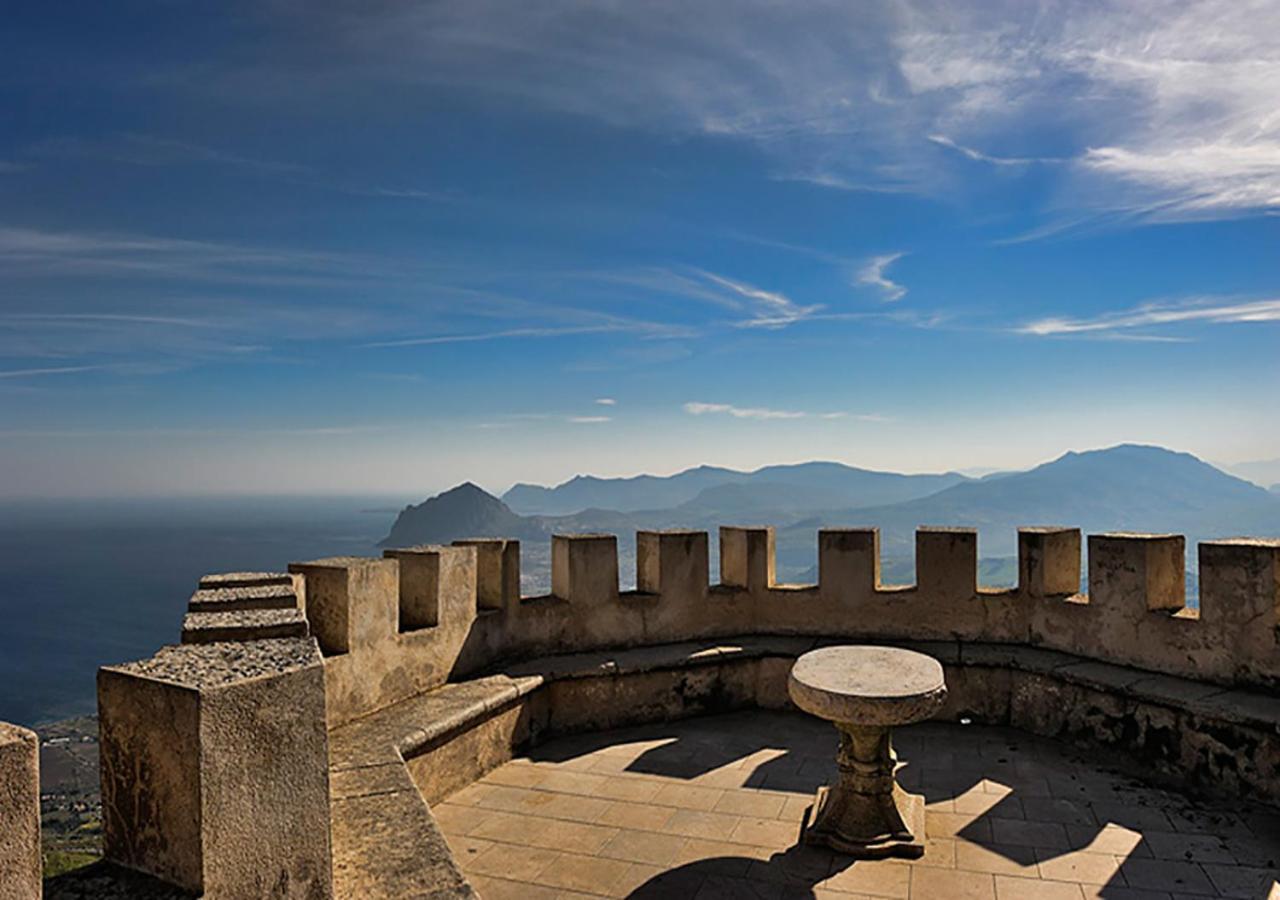 B&B La Casa Di Paola Trapani Bagian luar foto